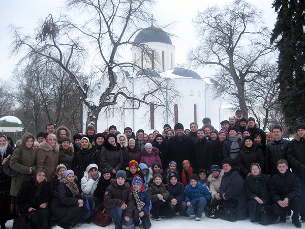 На фото - около Борисоглебского собора.
