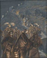 Иуда, взяв отряд воинов и служителей от первосвященников и фарисеев, приходит туда с фонарями и светильниками и оружием.  <br> Бруклинский музей